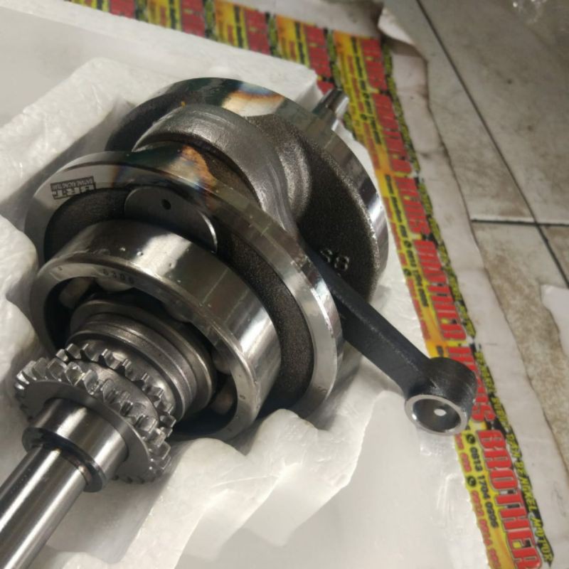 KRUK AS BRT NMAX DAN AEROX STROKE UP TOTAL 6.1MM GRATIS BEARING KRUK AS KANAN KIRI