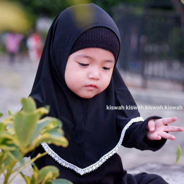 Jilbab Bayi Kiswah Renda &quot;BAHAN KAOS TEBAL&quot;