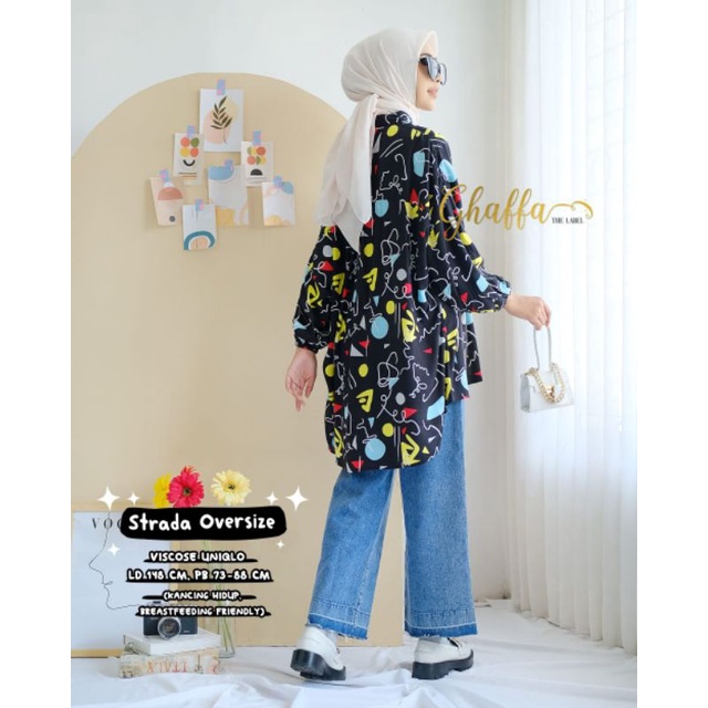 Strada oversize blouse motif abstrak by ghaffa the label