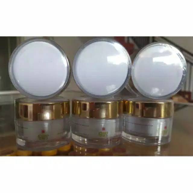 Bws skincare / wds ( whitening day super )