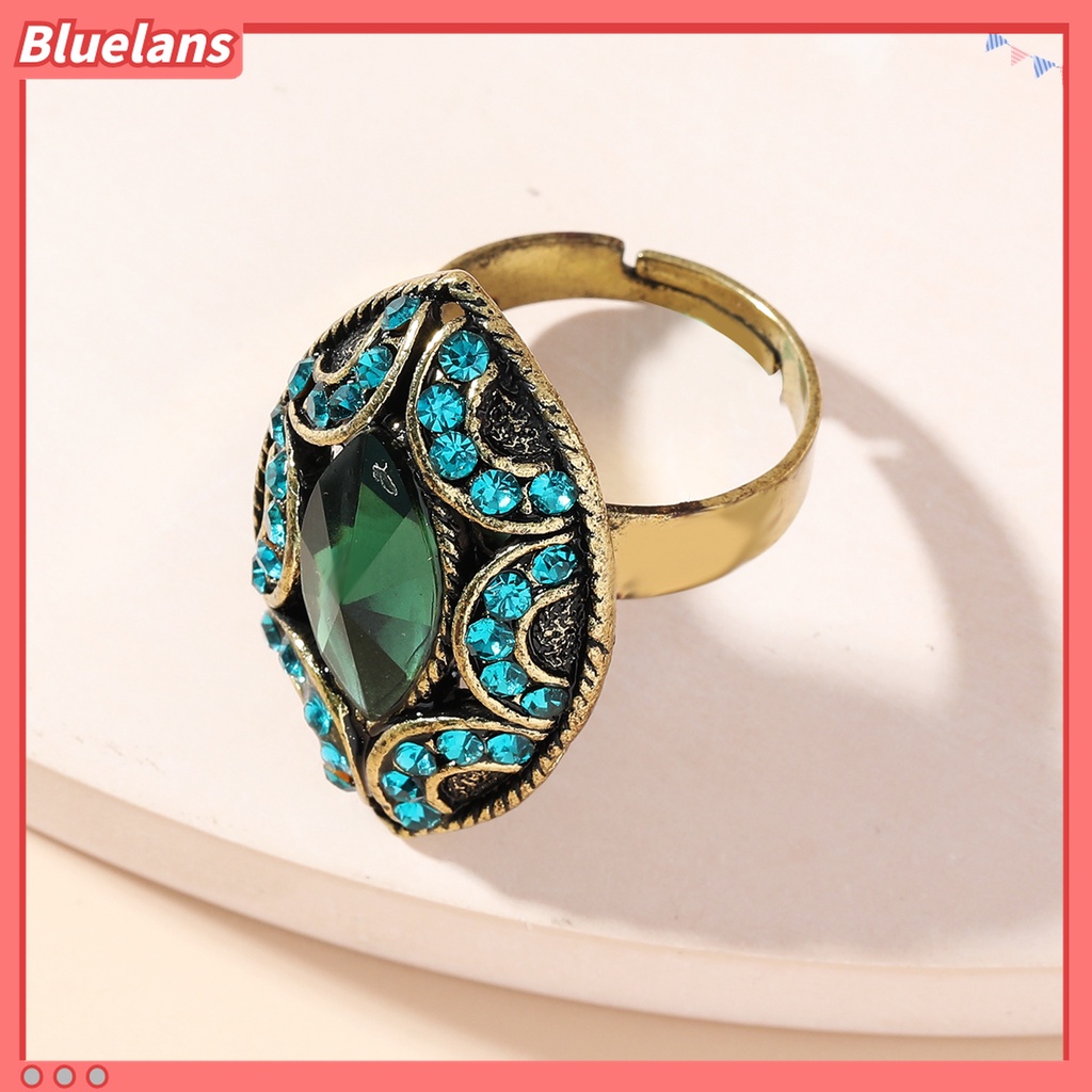 Cincin Berlian Imitasi Bentuk Oval Bahan Alloy Untuk Wanita