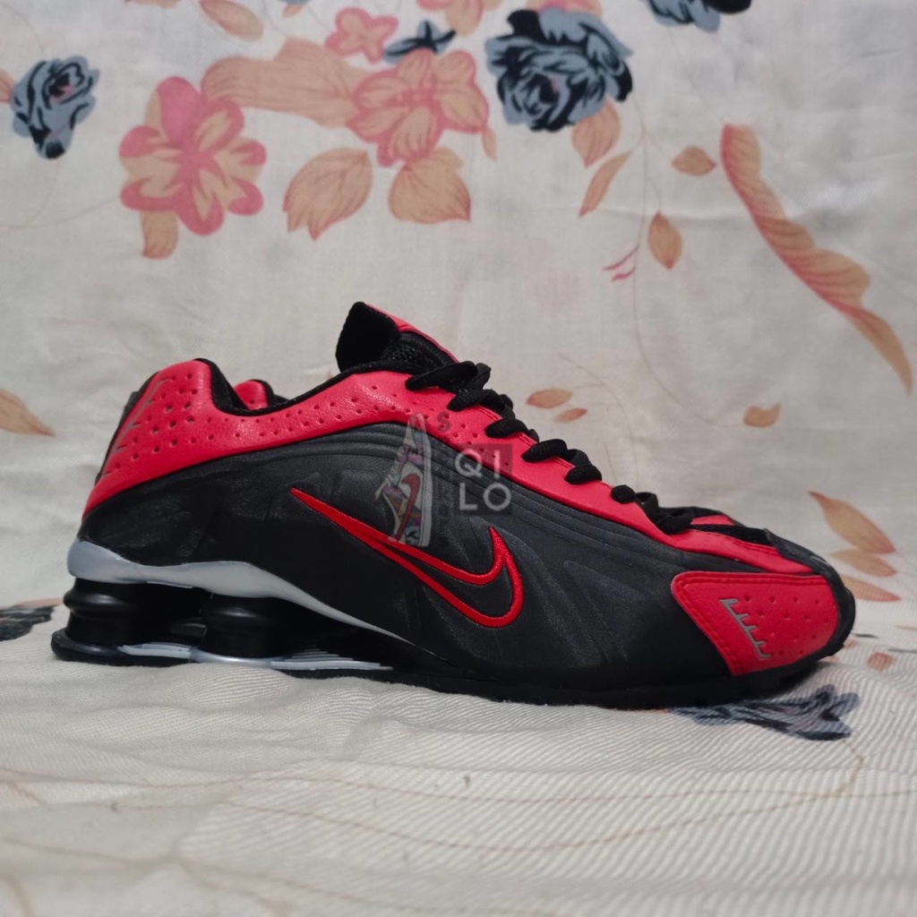 Sepatu Nike Shox R4 Red Black