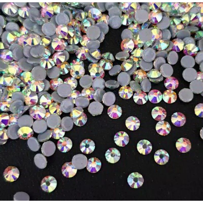 Payet Gosok diamond ss16 (4mm) dan ss20 (5mm) warna pelangi isi 144 butir (1 gross)