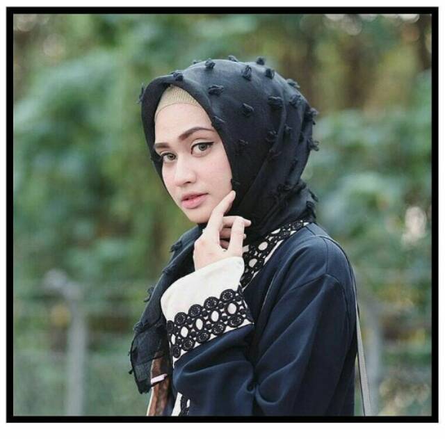 Square linen rubiah/jilbab rubiah /segiempat rubiah hitam