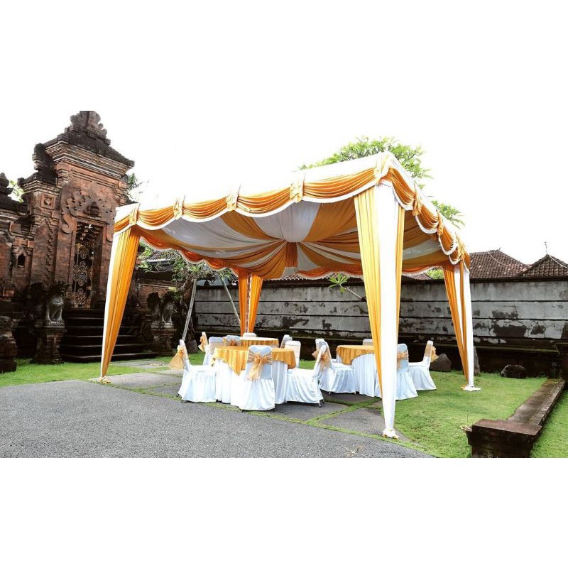 

BACKGROUND DINDING, PLAFON AWAN, PONI KIPAS