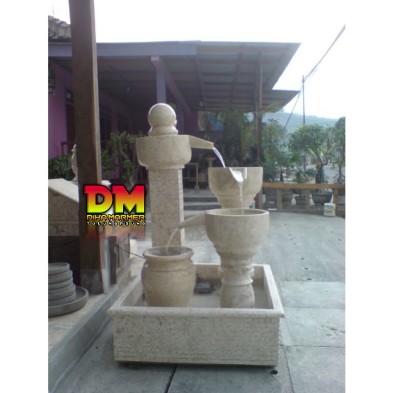 Air Mancur Dan 4 Guci Batu Marmer