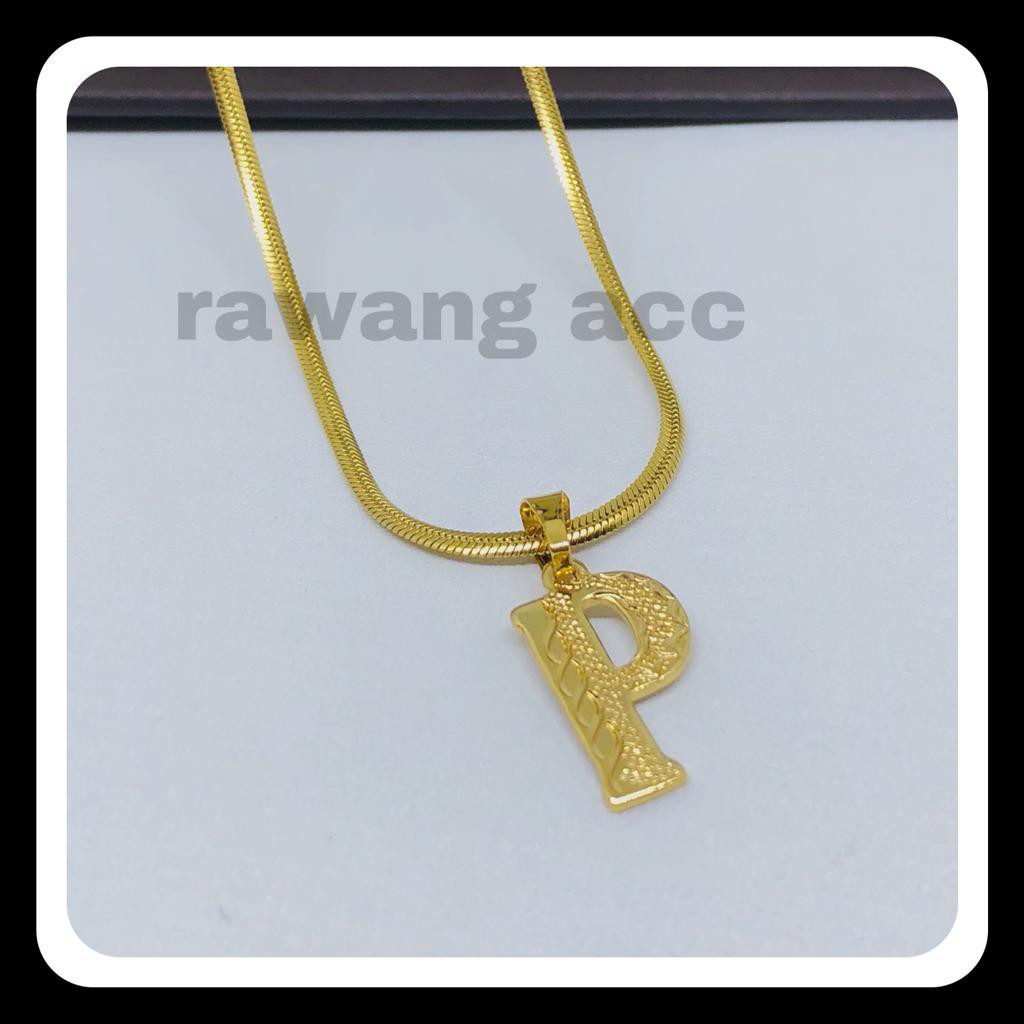 Kalung Titanium Fashion Wanita Liontin Abjad Huruf P Warna Gold Anti Karat Selamanya