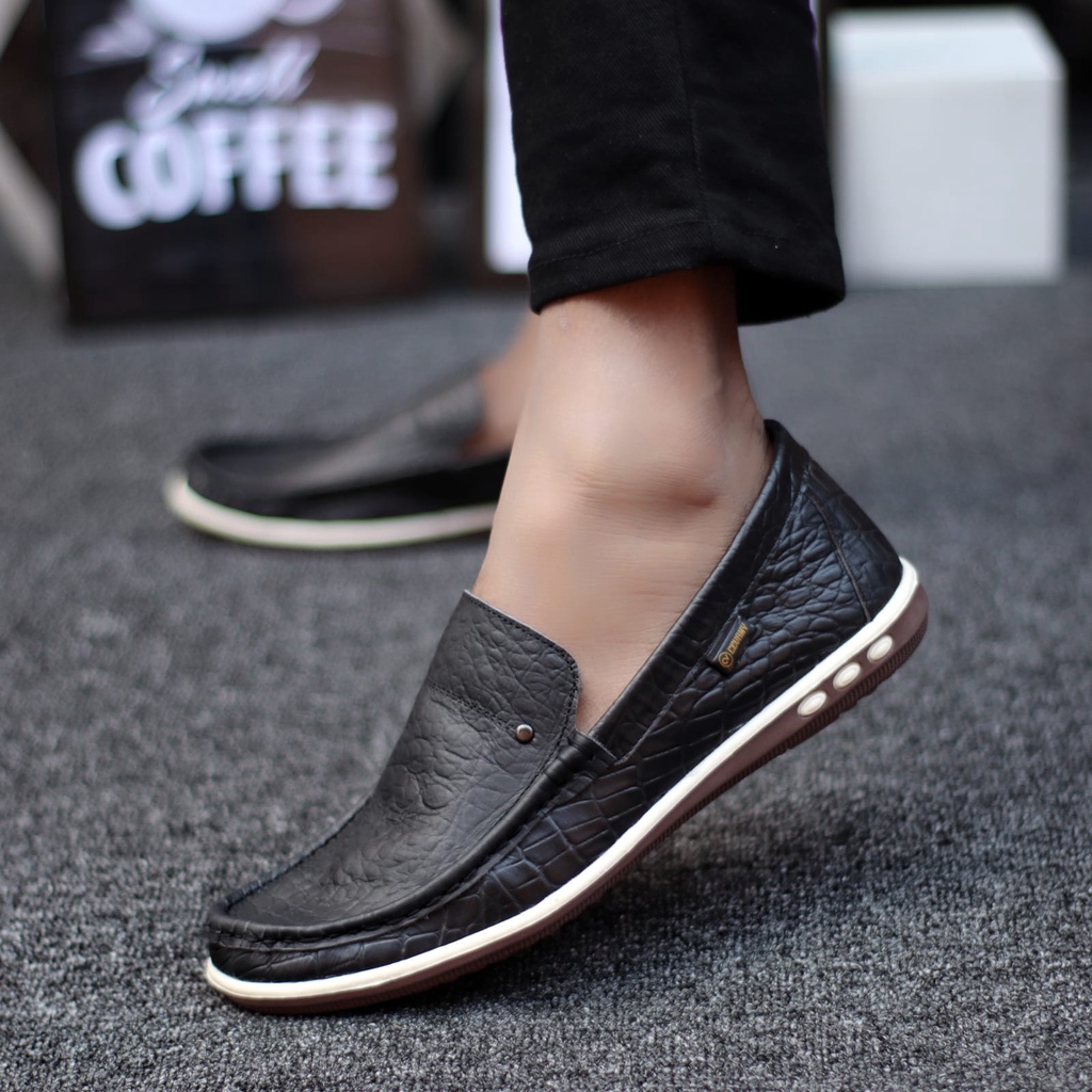 Abraham Britanic - Sepatu Casual Slip On Kulit Asli Kerja Kantor Pria Hitam