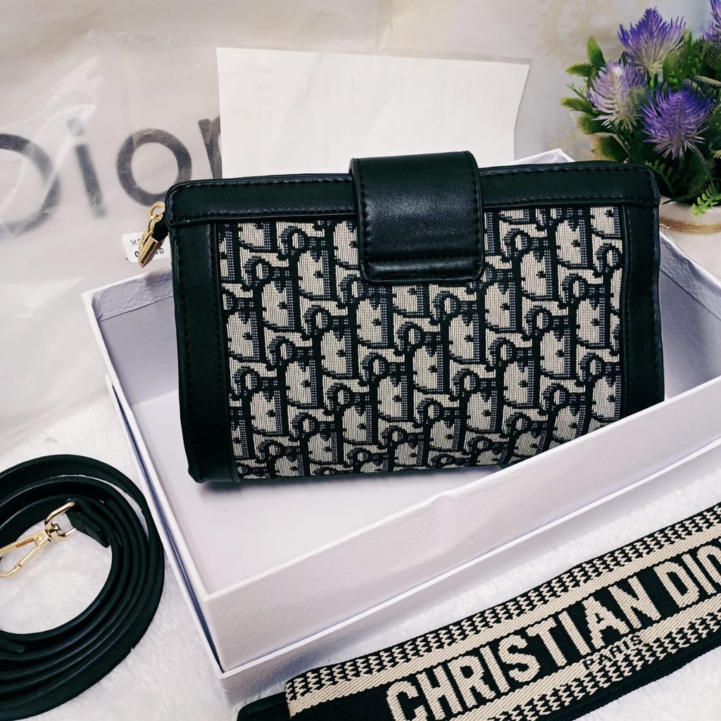 PROMO ! tas selempang wanita sling bag wanita tas selempang bahu tas wanita kekinian tas kanvas wanita Tas fashion wanita tas wanita import tas wanita branded tas wanita murah COD tas kanvas wanita sling bag wanita