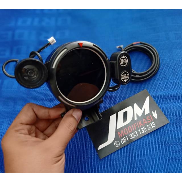 Tachometer Defi 7 Warna