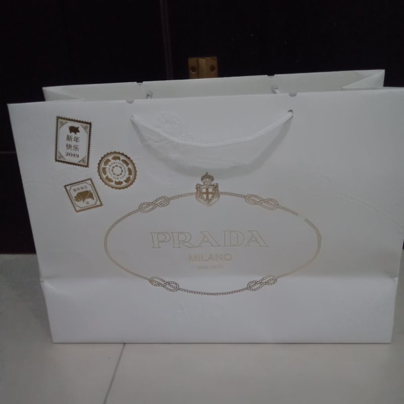 taskertas prada milano