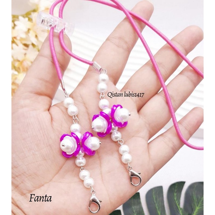 Strap Mutiara clover