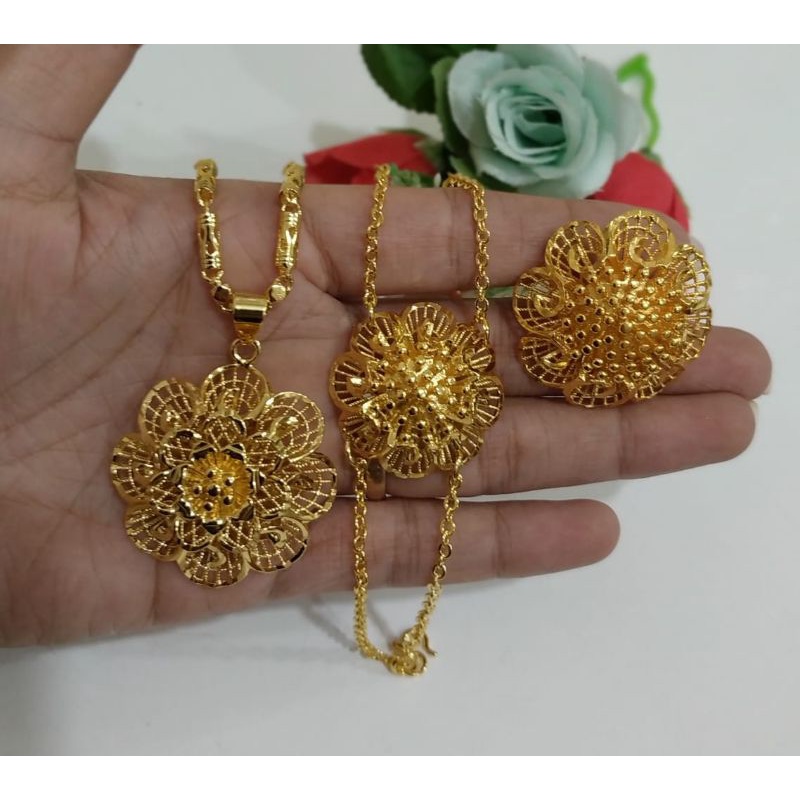 SET PERHIASAN WANITA MOTIF BUNGA UKIR LAPIS EMAS 24 K