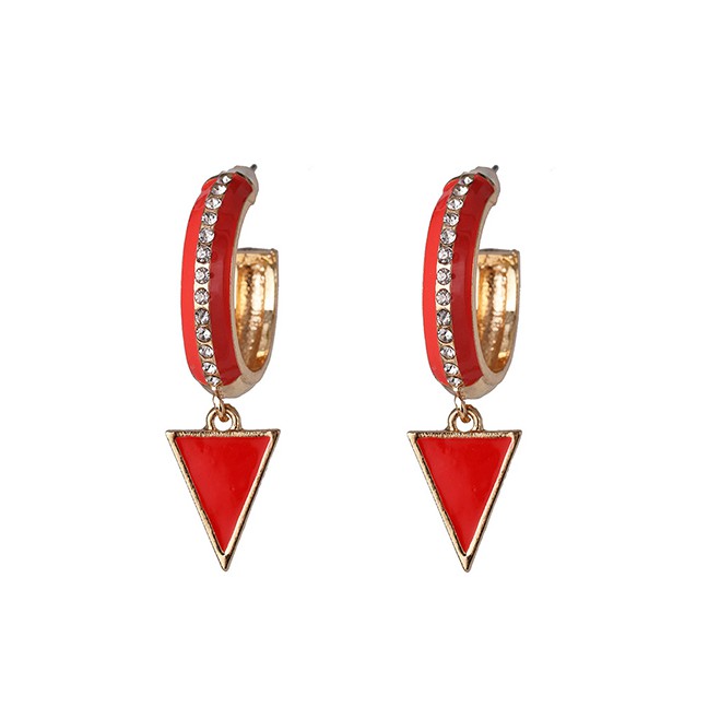 LRC Anting Tusuk Fashion Triangle Diamond Earrings D52047