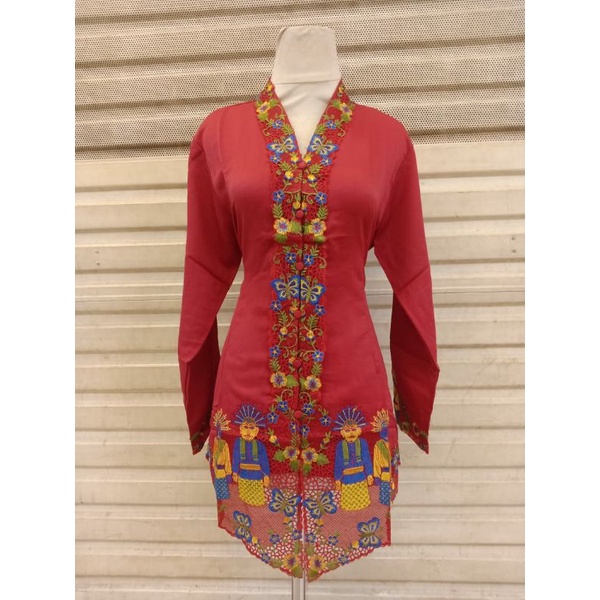 Kebaya Encim Kebaya Encim Lengan panjang Kebaya Encim Modern Kebaya Encim Bordir Kebaya Encim jumbo Kebaya Betawi modern Kebaya encim putih Kebaya Kartini-Merah