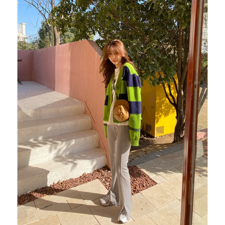 V-neck bergaris sweater jaket wanita 2021 musim gugur gaya baru malas longgar pakaian luar kardigan
