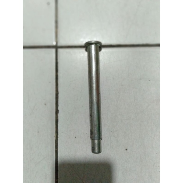 As standart tengah Honda Kharisma