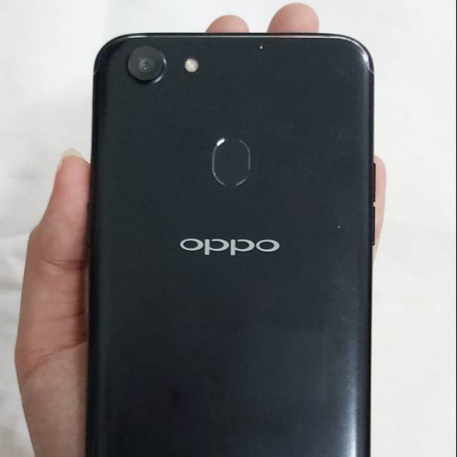 HP OPPO F5 second / bekas RAM 4GB / 32GB WARNA HITAM NEGO TIPIS