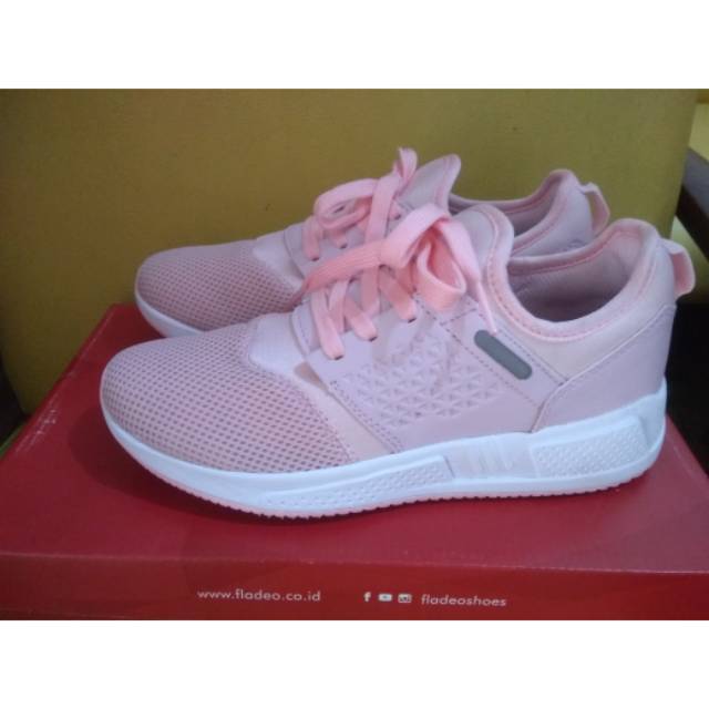 SNEAKER WANITA FLADEO UKURAN 41
