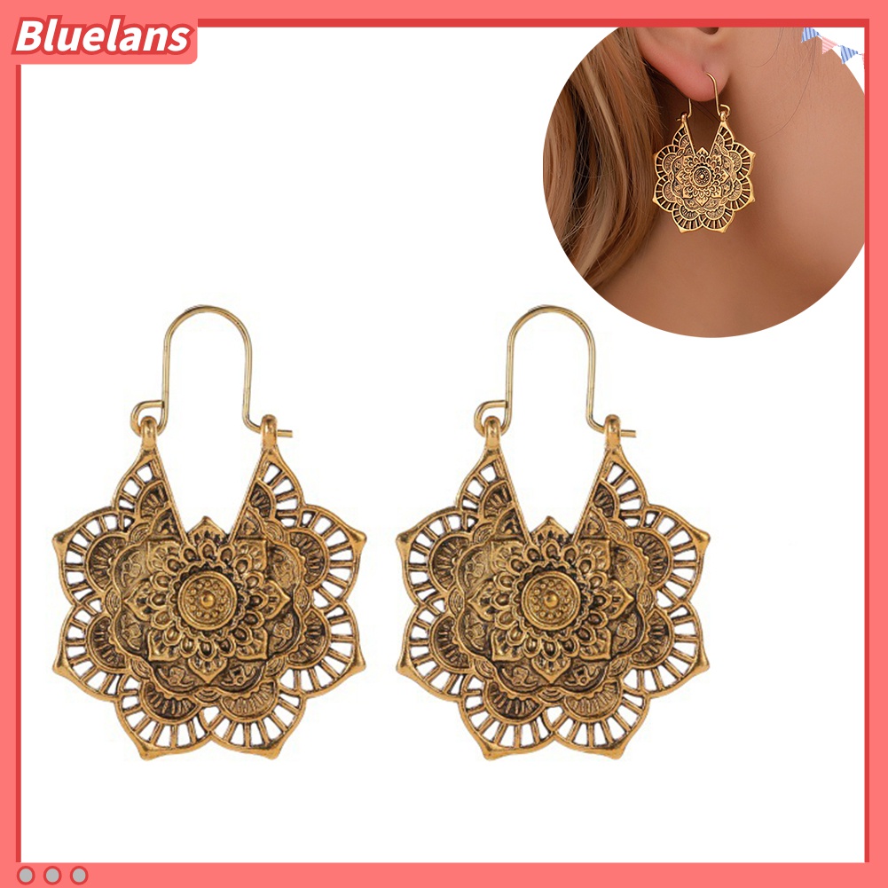 Anting Dangle Leverback Desain Ukiran Bunga Hollow Out Gaya Vintage Untuk Wanita