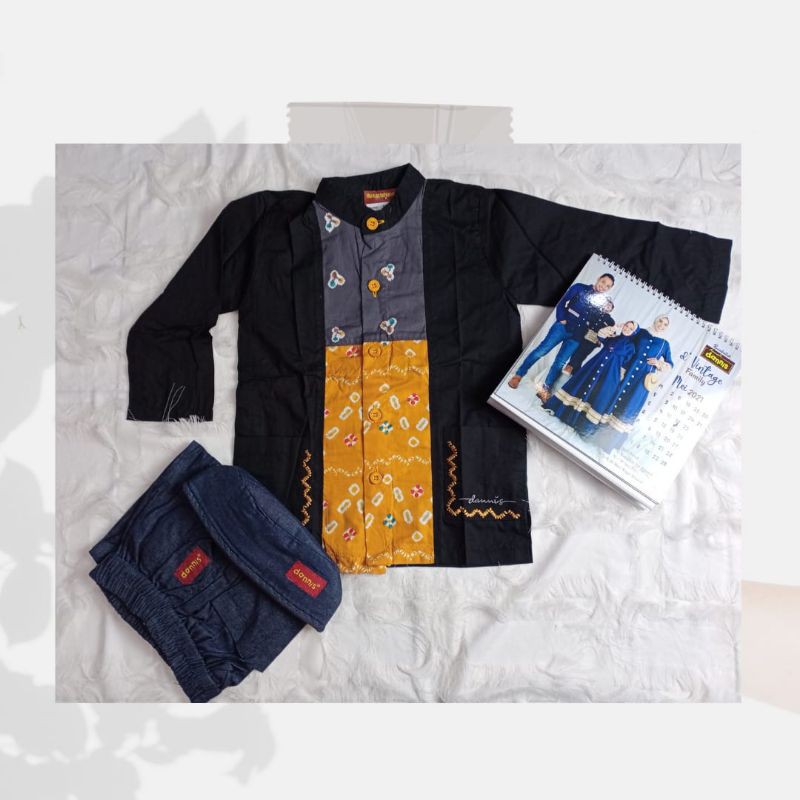 DANNIS Koko Anak Batik Lengan Panjang Hitam