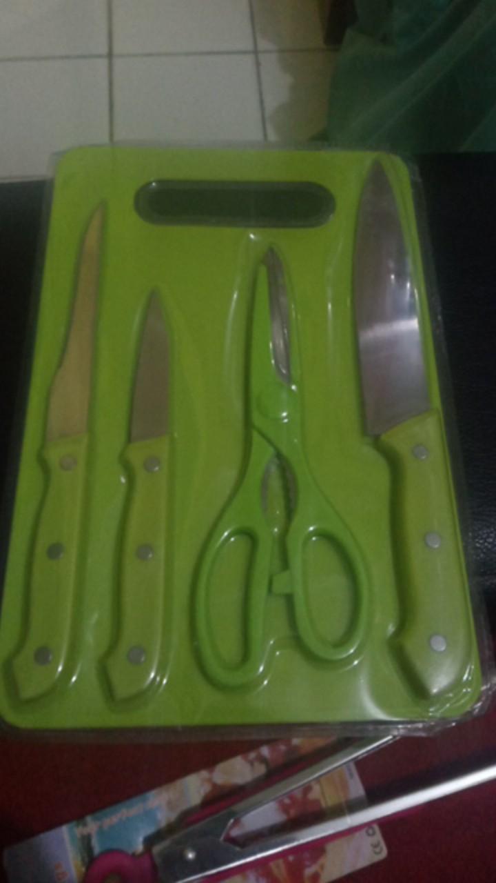 Pisau Dapur Set Talenan Gunting