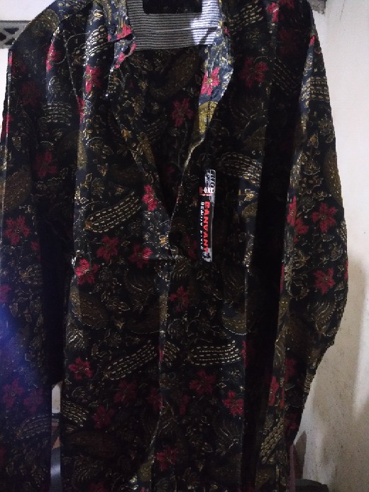 Hem Kemeja Batik Pria Slim Fit Modern Mewah Kualitas Top D640