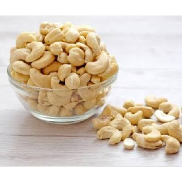 

Kacang Mede Panggang /Mentah 1 Kg || Roasted / Raw Cashew Nuts