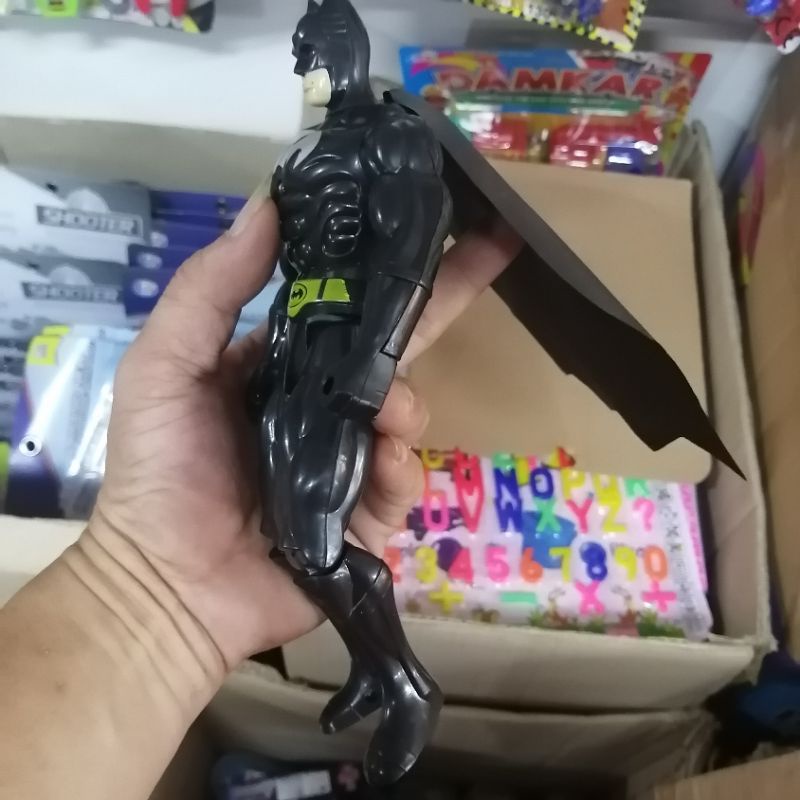 PROMO MAINAN FIGURE BATMAN LAMPU