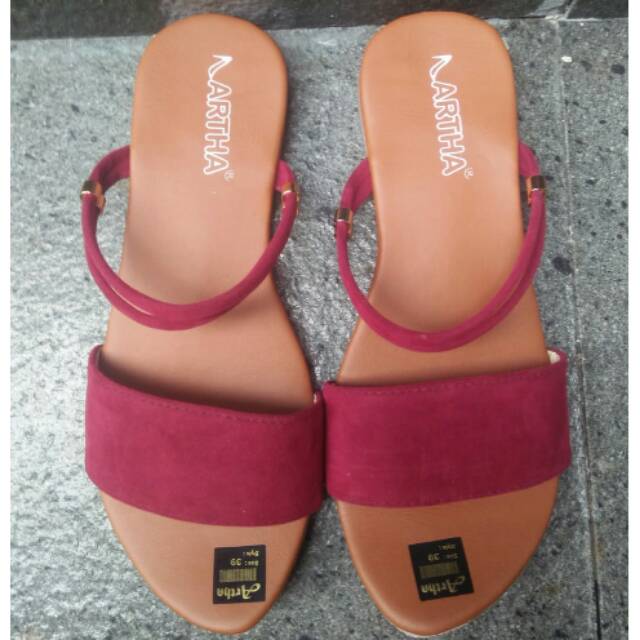 Sandal wanita model dua tali