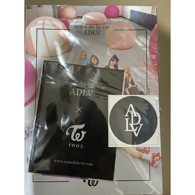 [BOOKED] JUAL CEPAT ADLV X TWICE LOOKBOOK PHOTOBOOK ACME DE LA VIE