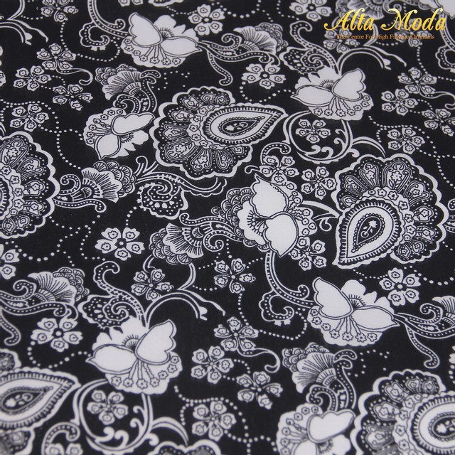 

Alta Moda Katun Hitam Motif Batik Putih (1M)