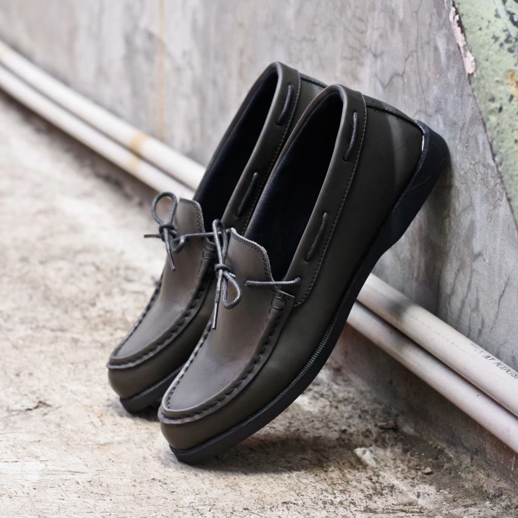 SEPATU FORMAL SLIP ON PRIA LOAFERS DEWASA KULIT ASLI ORIGINAL PANTOFEL PRIA FORMAL FASHION KERJA KANTOR PNS KARYAWAN DOSEN || SEPATU SLIP ON PANSUS TRANDY KEKINIAN BERKUALITAS TERBARU