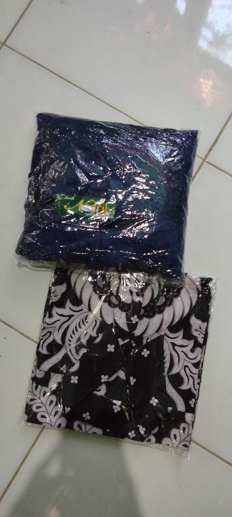 Couple Batik Pinguin Brokat Series Barina Estetik