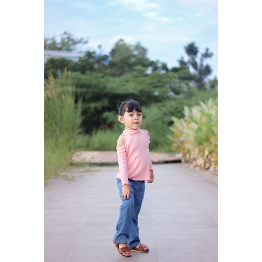 Fiola Blouse Turtle Neck 1-4thn/pakaian anak perempuan kaos turtleneck anak perempuan