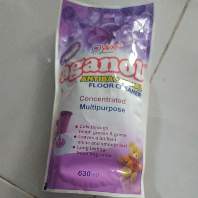 YURI AGANOL PEMBERSIH LANTAI 630ML