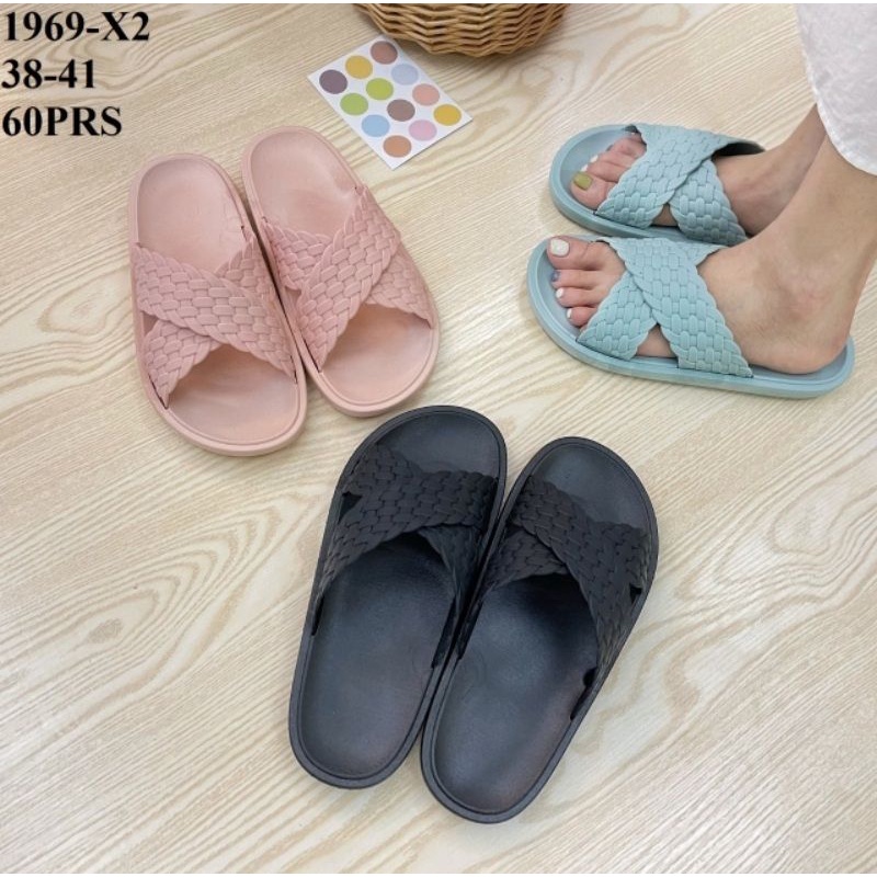 SANDAL JELLY KARET SILANG EMPUK LENTUR BALANCE 1969 - X2