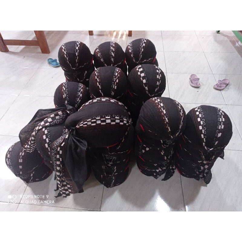 blangkon jogja lipat motif kotak coklat