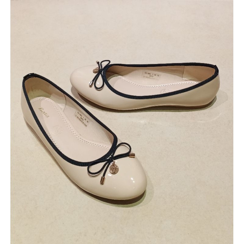 Ladie's flats Shoes by Bata Ballerina