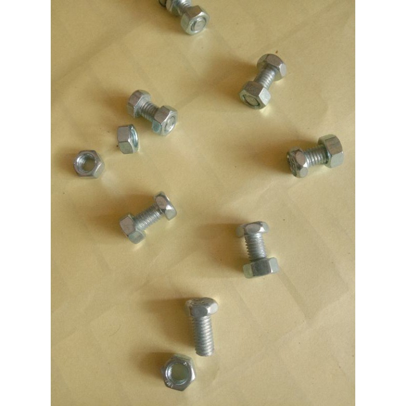 baut aki motor universal