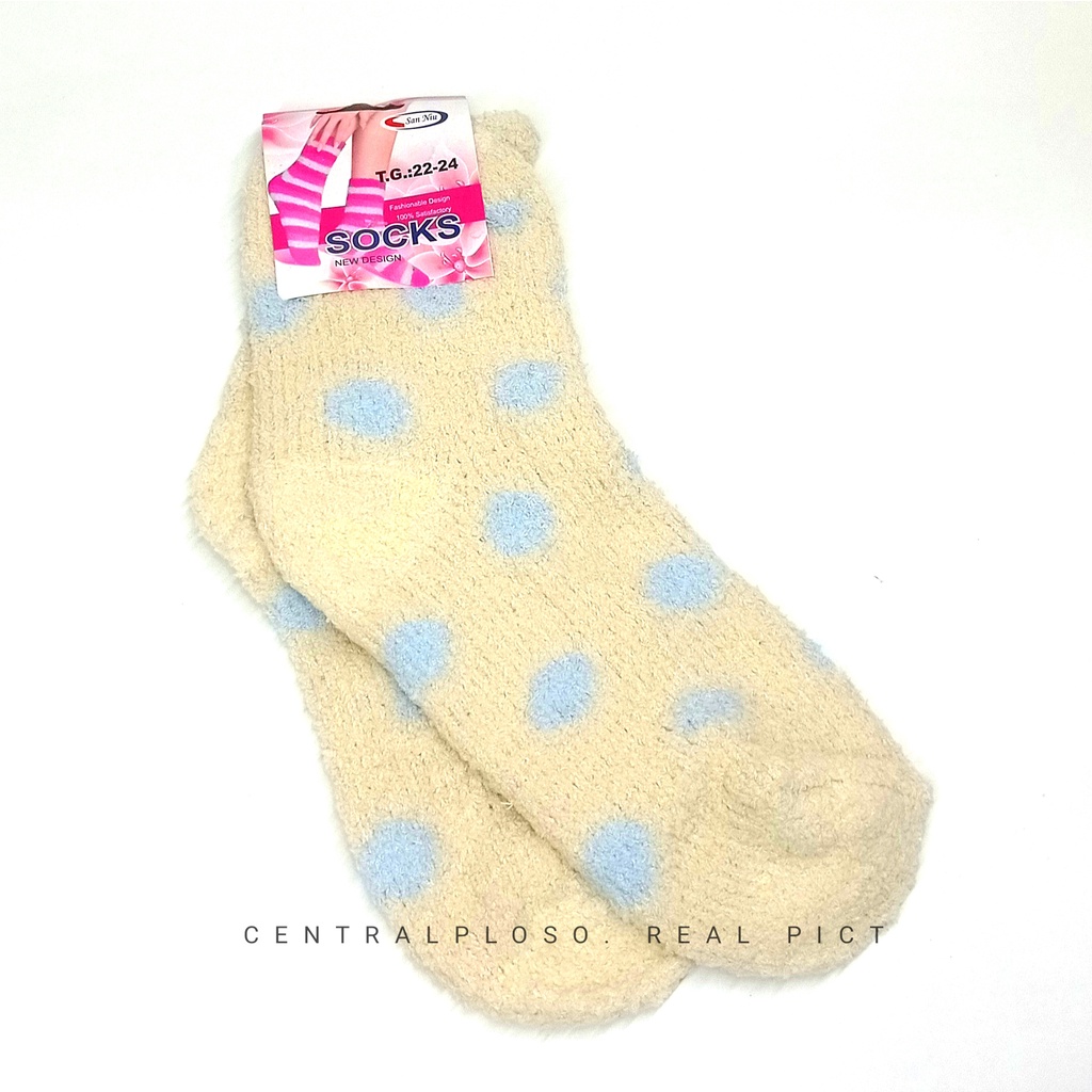 Kaos Kaki Tebal Anti Dingin Sangat Lembut Empuk dan Nyaman Bahan Berkualitas kaos kakicp-Polka Cream