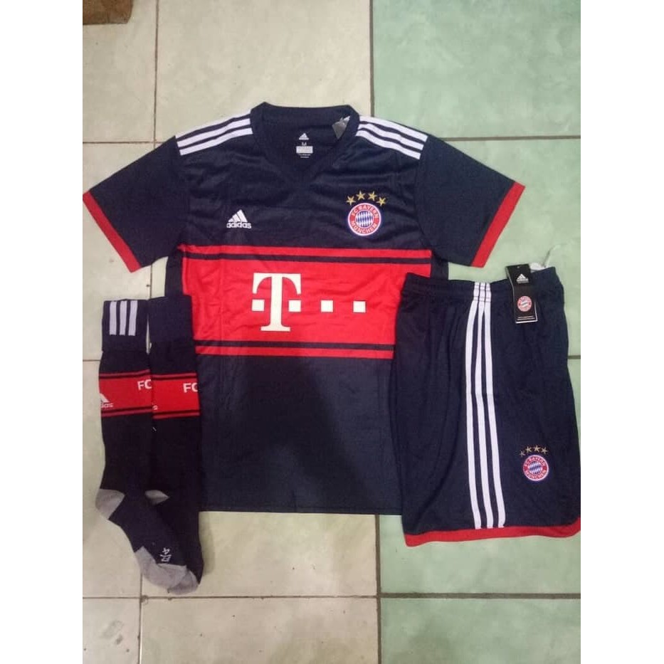 Baru Jersey Baju Kaos Kaki Celana Bayern Munchen Away 17/18 Grade Ori Murah |