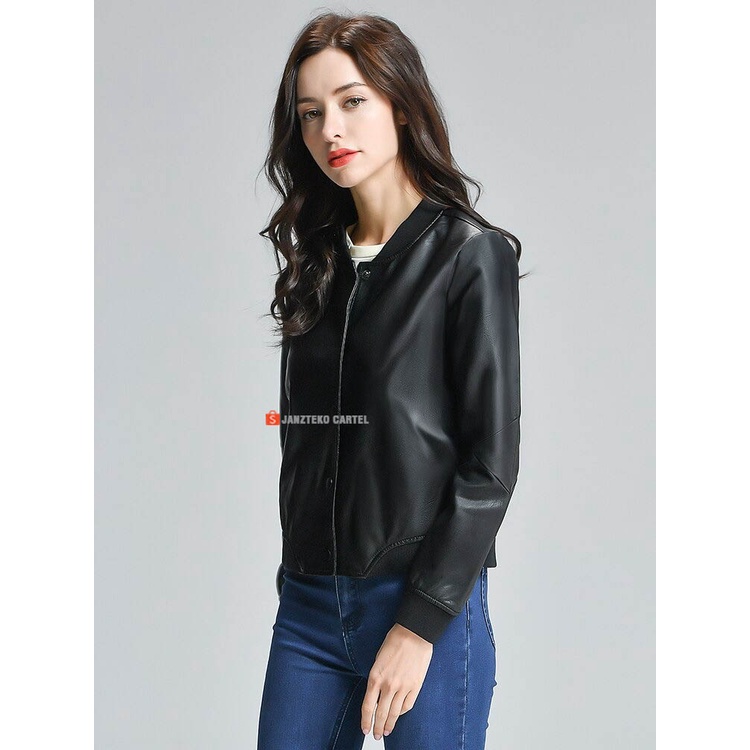 JNK x YUI - Jaket Wanita Bomber Casual Kancing Biker Motor Bahan Semi Kulit Sintetis Viena Grade A Plus Faux Synthetic Leather Jacket Original Premium Branded Cewek Perempuan Outfit Hijab Longsleeve Tangan Panjang RIB Karet Streetwear Baseball Elegant ORI