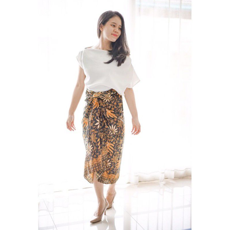 Rok lilit // kain lilit batik // rok serut // batik couple // rok lilit pisang gold