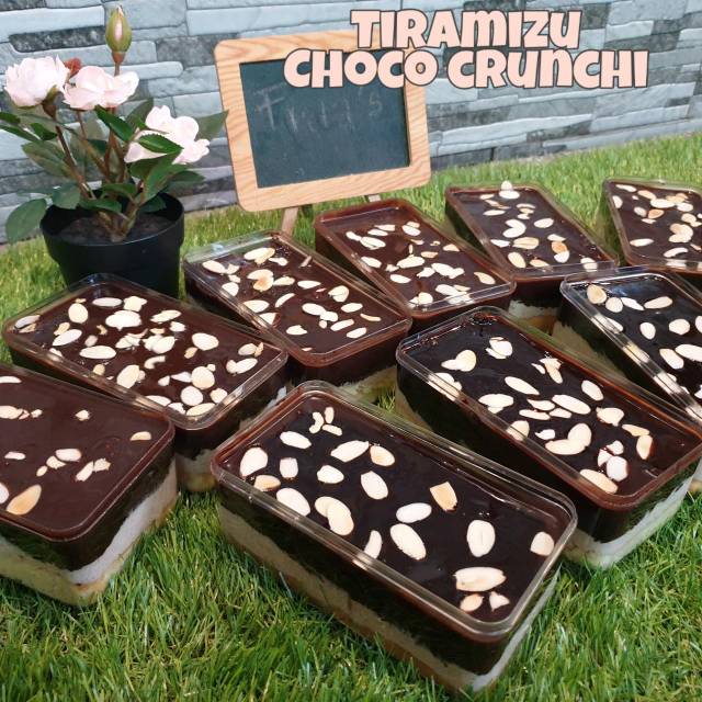 

Cake Lumer Tiramusu / Greentea Choco Crunchi