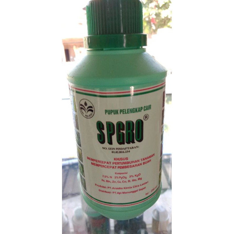 SPRGRO pupuk pelengkap cair/ obat pertanian