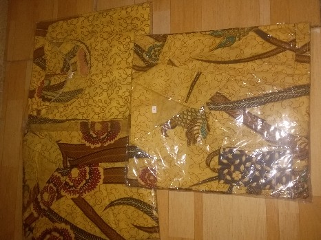 Maura Couple - Sania Ruffle Batik Couple Ori Ndoro Jowi Dnt Garansi Termurah Shopee - Sarwendah