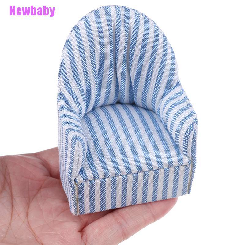 (Newbaby) Miniatur sofa / Tempat Tidur Motif Garis Skala 1: 12 Untuk Dekorasi Rumah Boneka