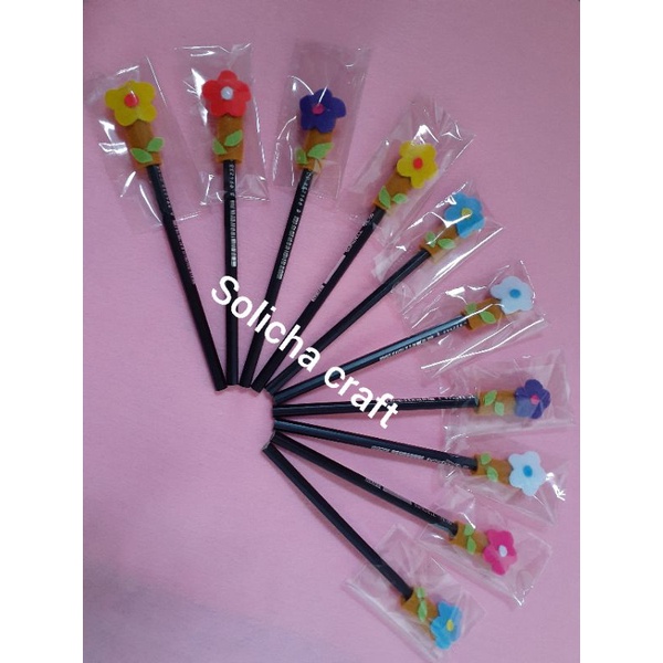 

pensil hias flanel bunga