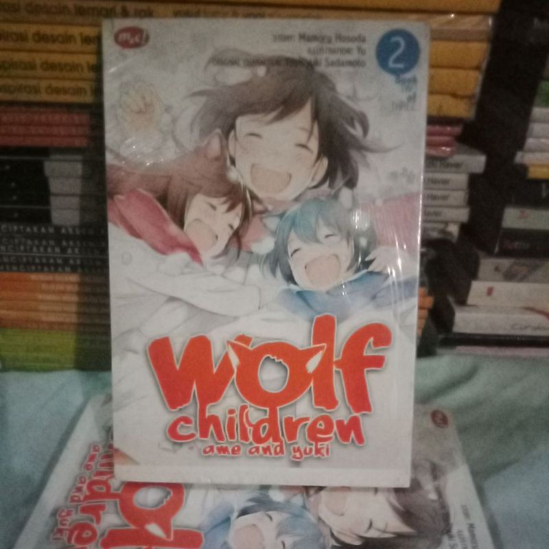 buku komik : Wolf Children ame and yuki 02